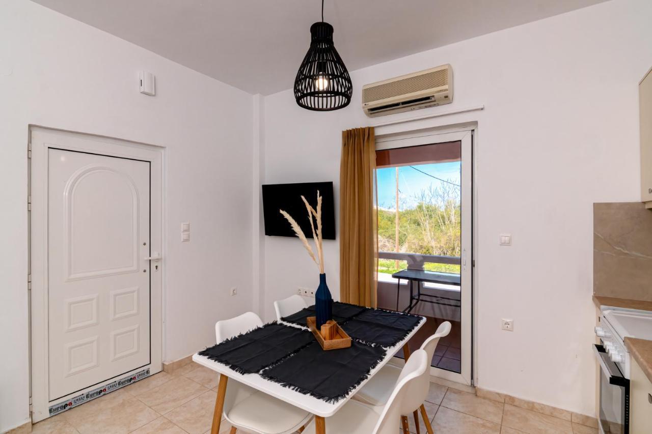 Bona'S Guest House Agia  Екстер'єр фото