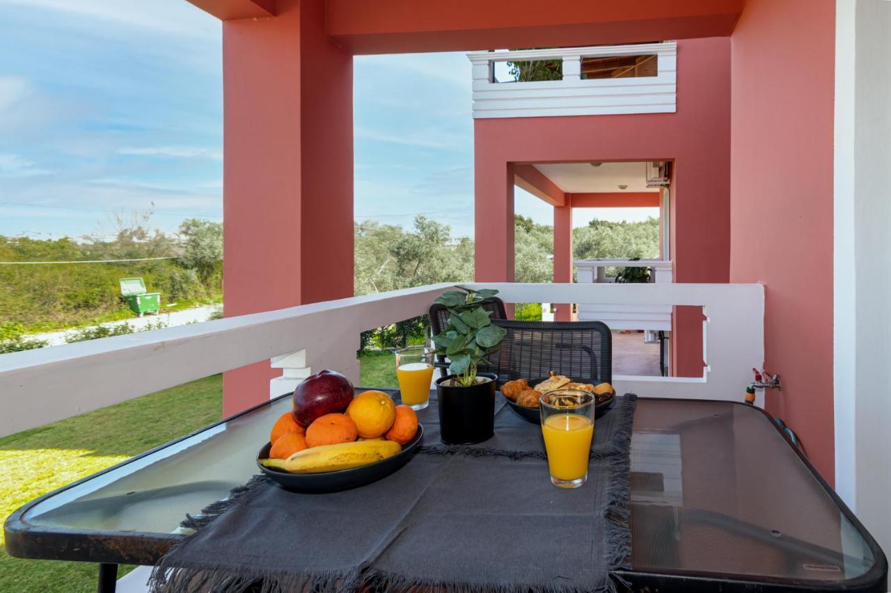 Bona'S Guest House Agia  Екстер'єр фото