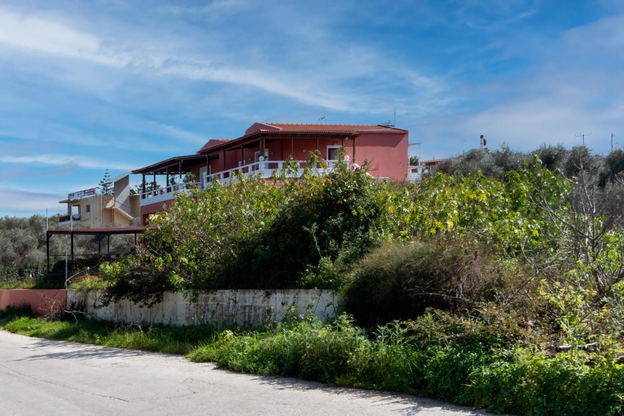 Bona'S Guest House Agia  Екстер'єр фото