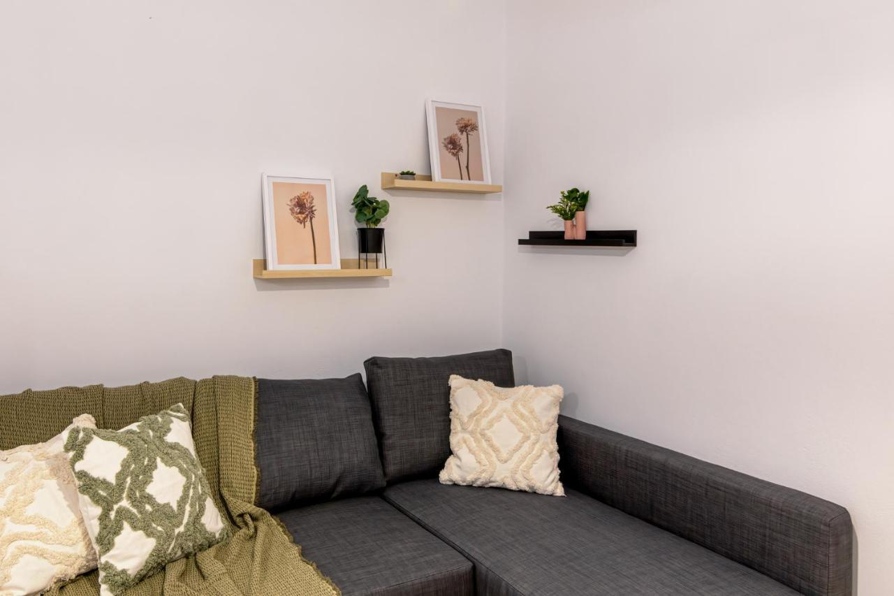 Bona'S Guest House Agia  Екстер'єр фото